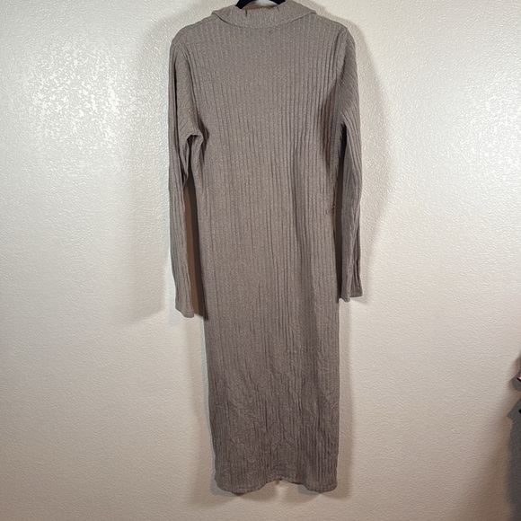 LTS Gray Ribbed Collared MIDI Length Dress Side Slits Size 14 - Picture 4 of 7